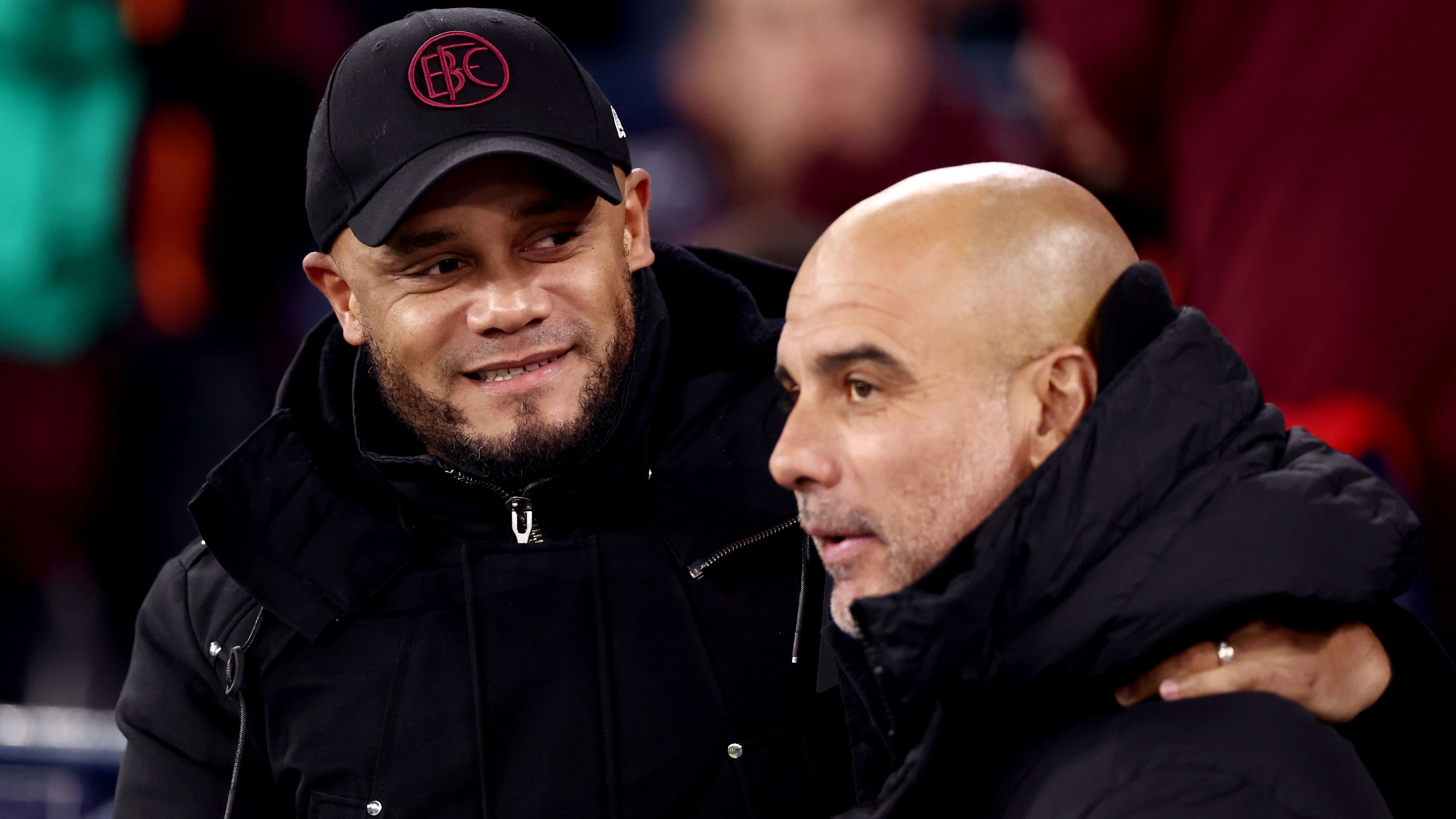 FC Bayern, News und Gerüchte: Von Manchester City unter Druck gesetzt? Uli Hoeneß enthüllt brisantes Detail zur Verlängerung mit Vincent Kompany beim FC Bayern