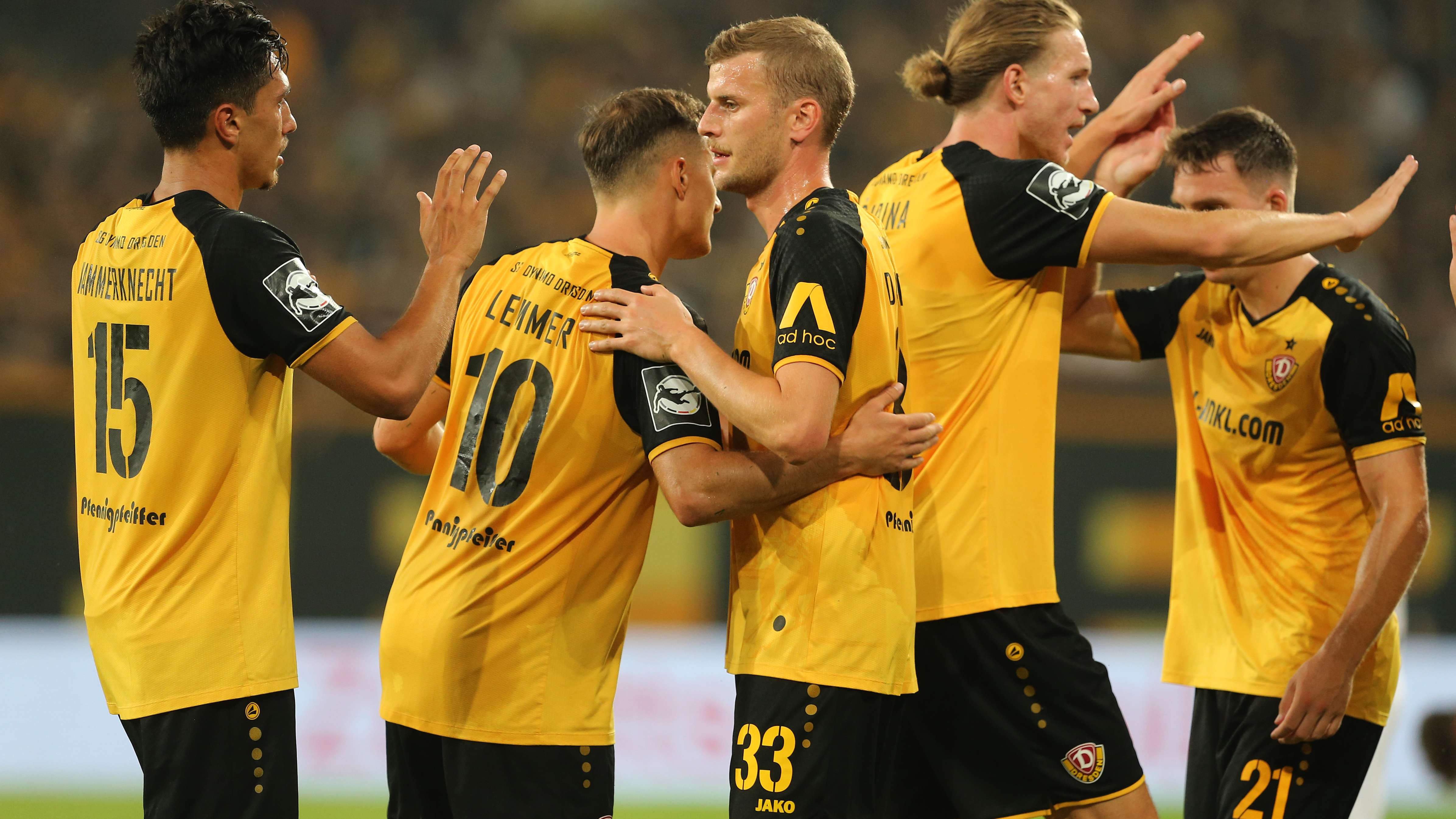 Dynamo Dresden v Energie Cottbus - 3. Liga