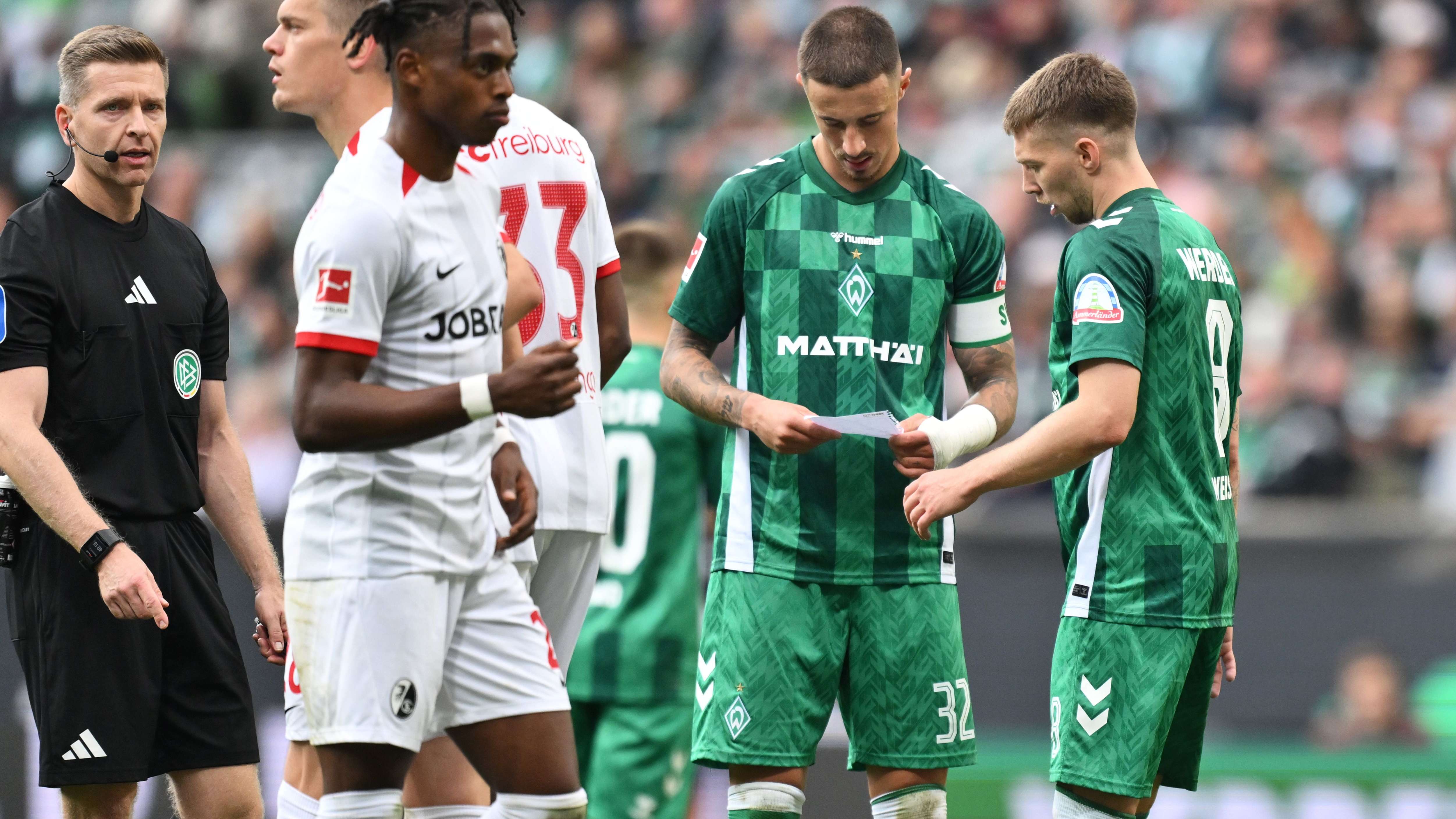 SV Werder Bremen v Sport-Club Freiburg - Bundesliga