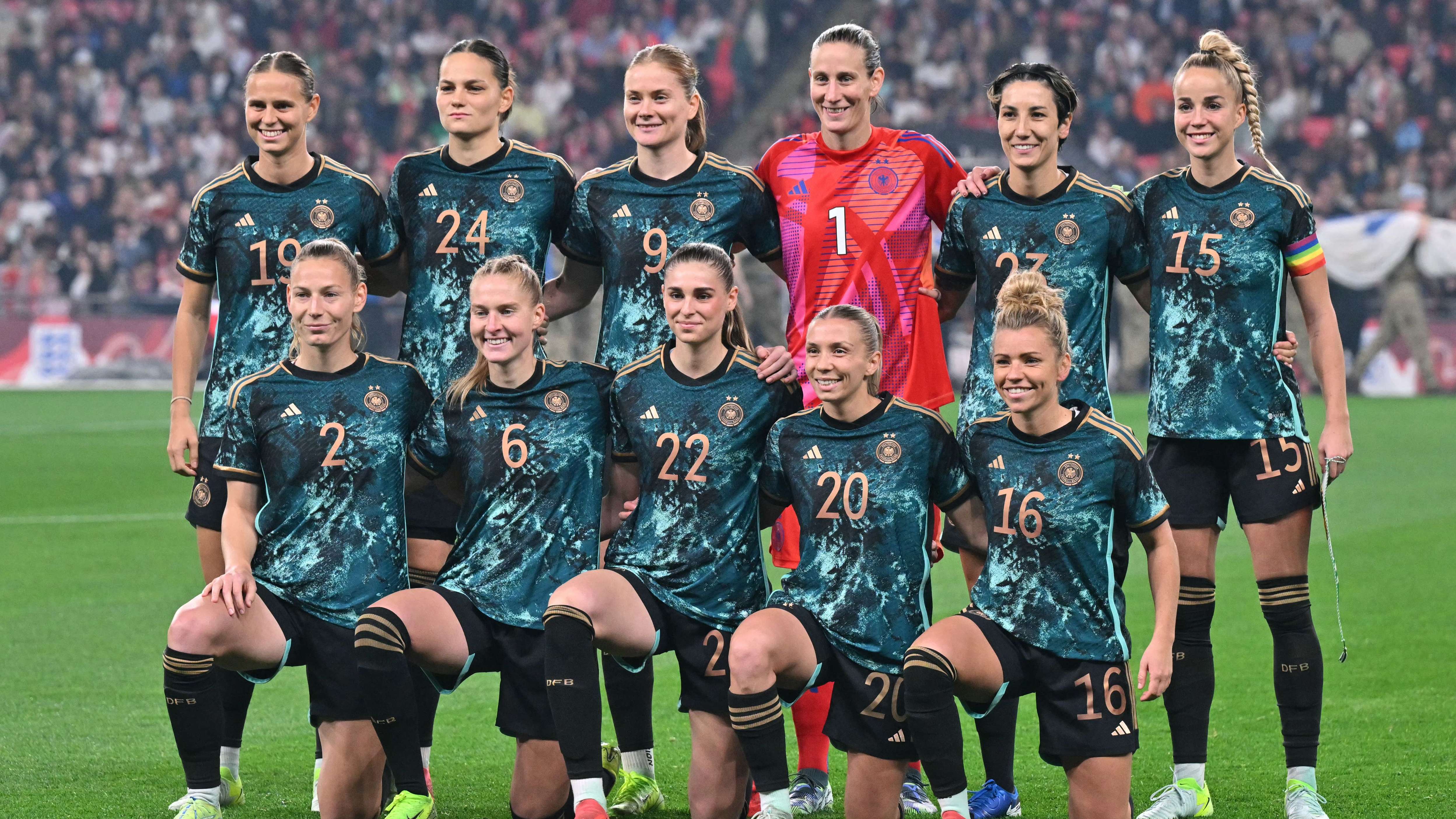 FBL-ENG-GER-WOMEN-FRIENDLY