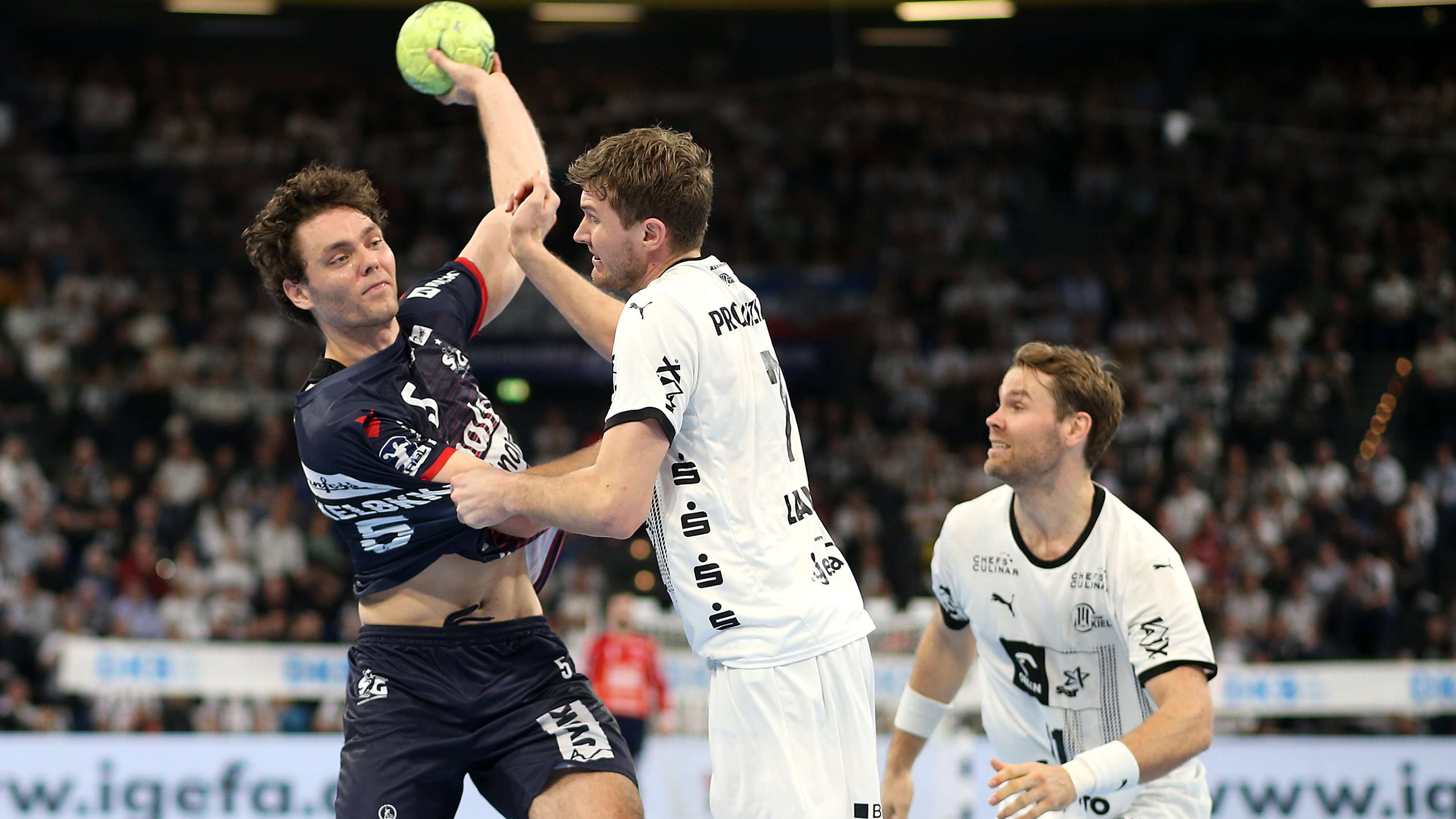 THW Kiel v SG Flensburg-Handewitt - Daikin Handball Bundesliga