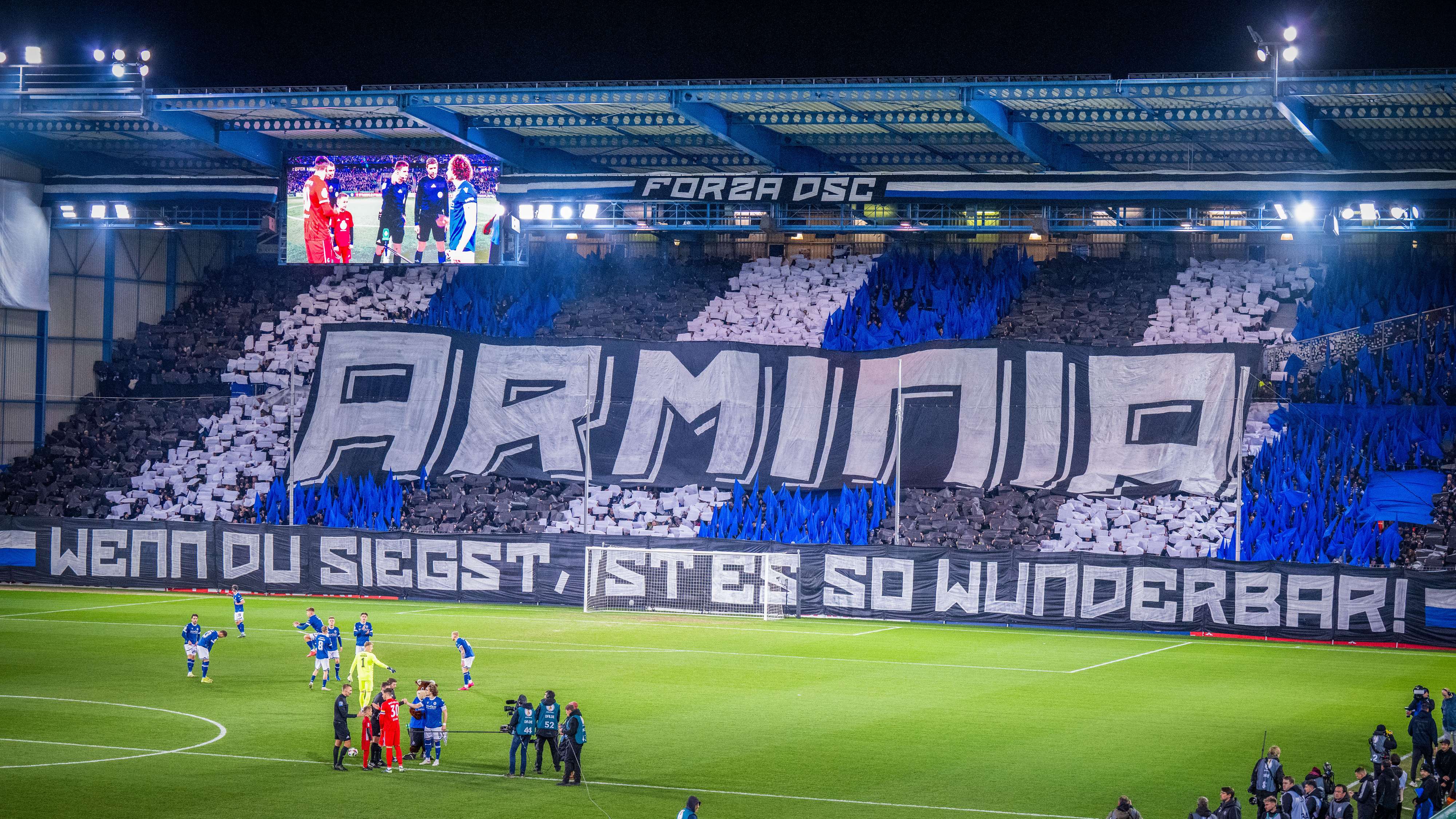 Arminia Bielefeld v Sport-Club Freiburg - DFB Cup: Round of 16