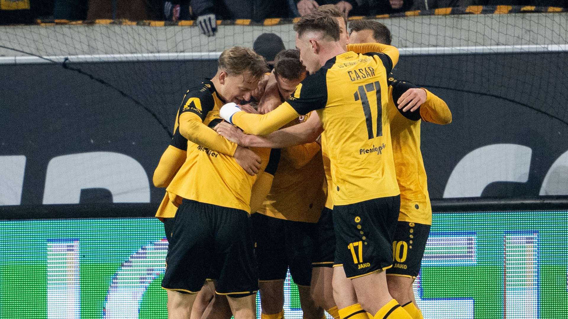 Dynamo Dresden v Arminia Bielefeld - 3. Liga