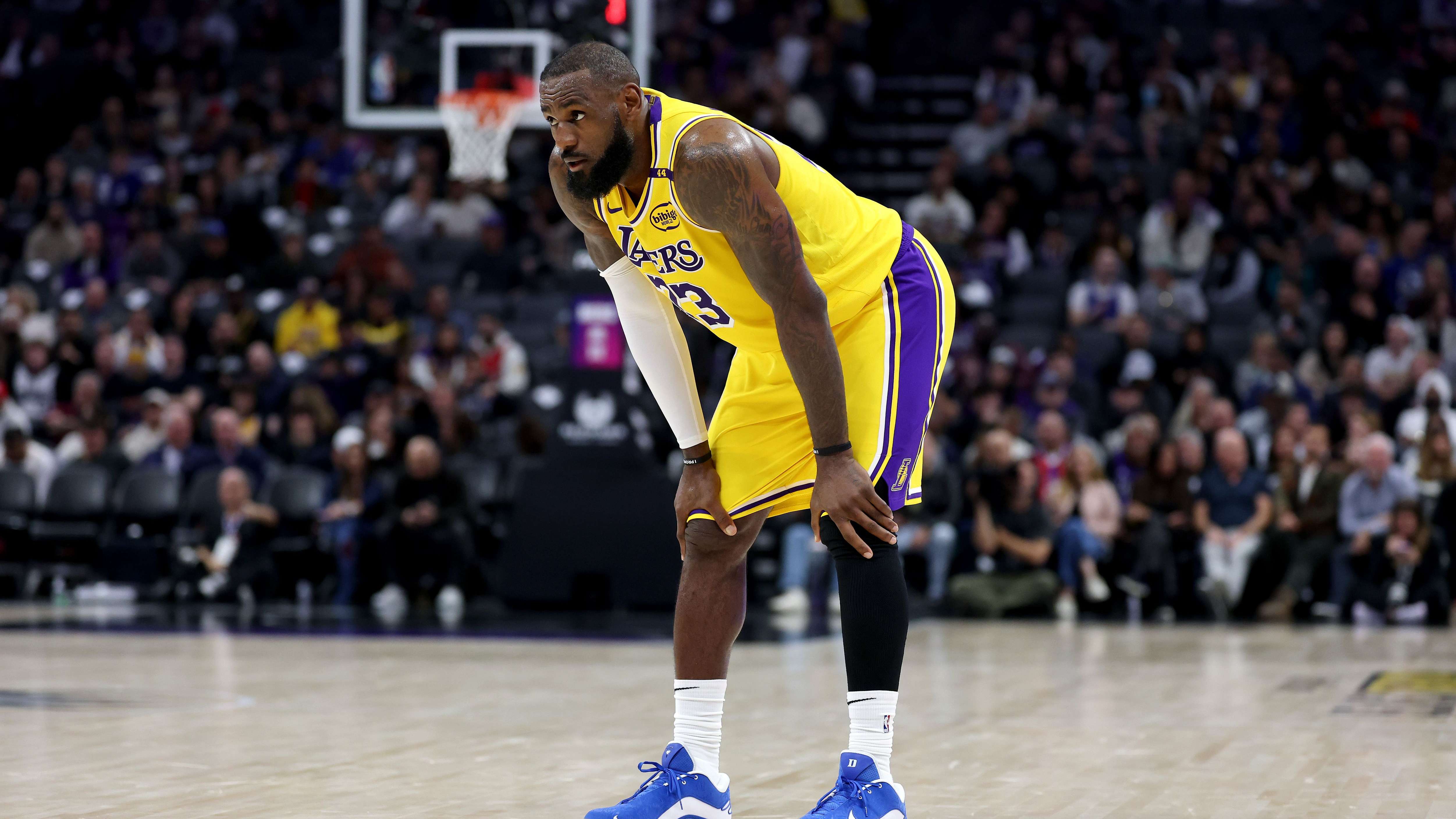 Los Angeles Lakers v Sacramento Kings