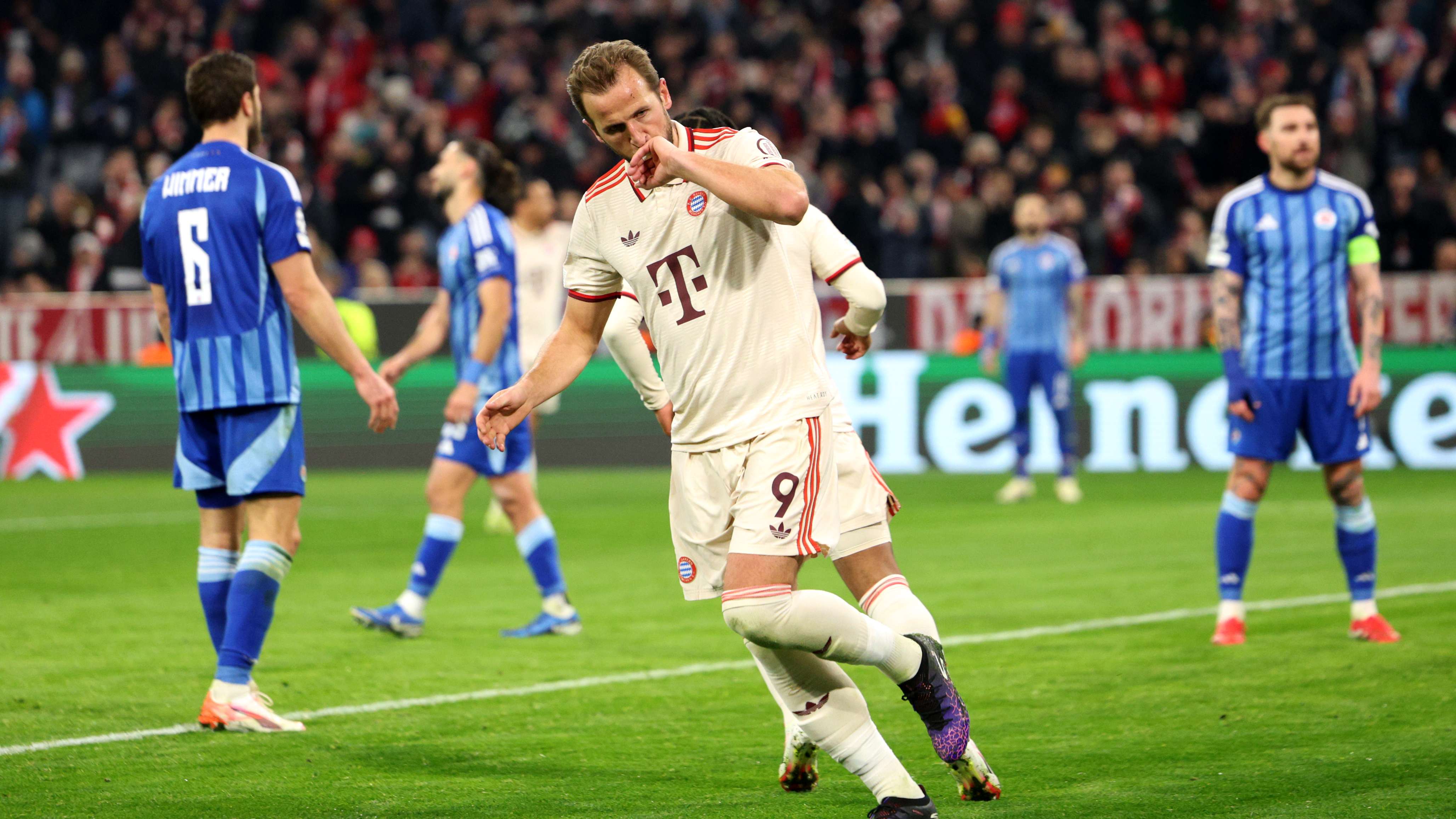 FC Bayern München v SK Slovan Bratislava - UEFA Champions League 2024/25 League Phase MD8