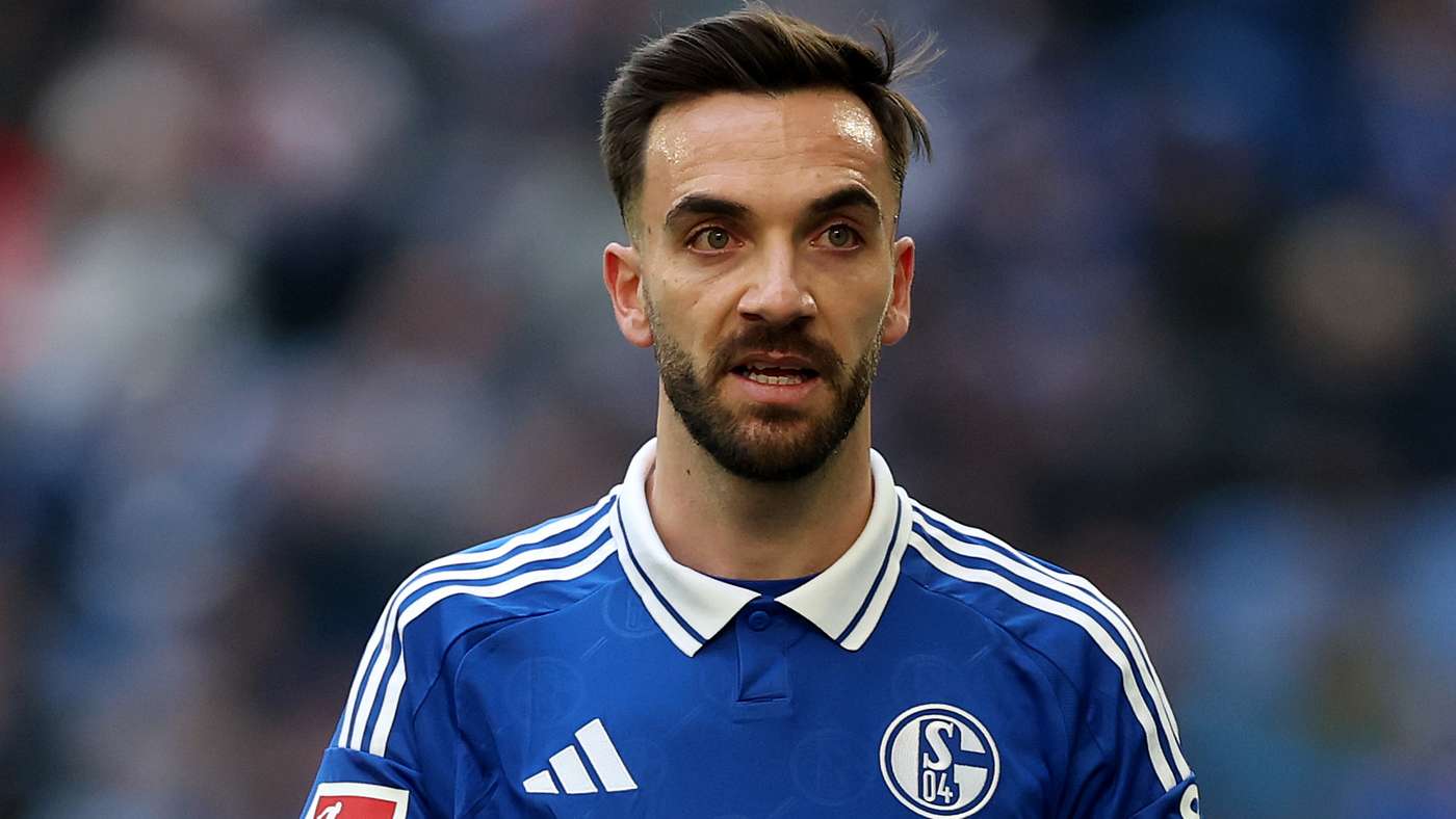 FC Schalke 04 v Karlsruher SC - Second Bundesliga