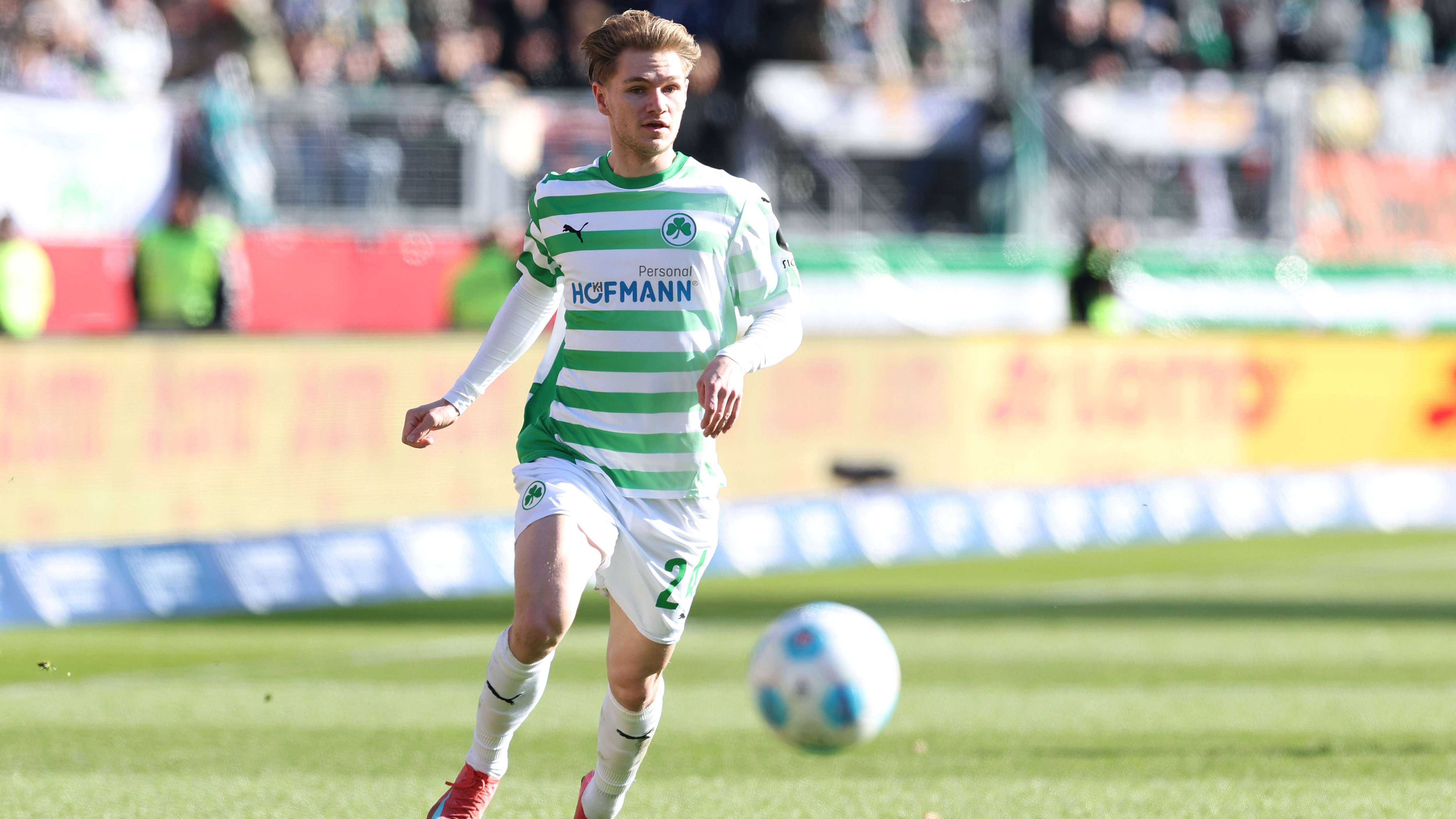 1. FC Nürnberg v SpVgg Greuther Fürth 1903 - Second Bundesliga