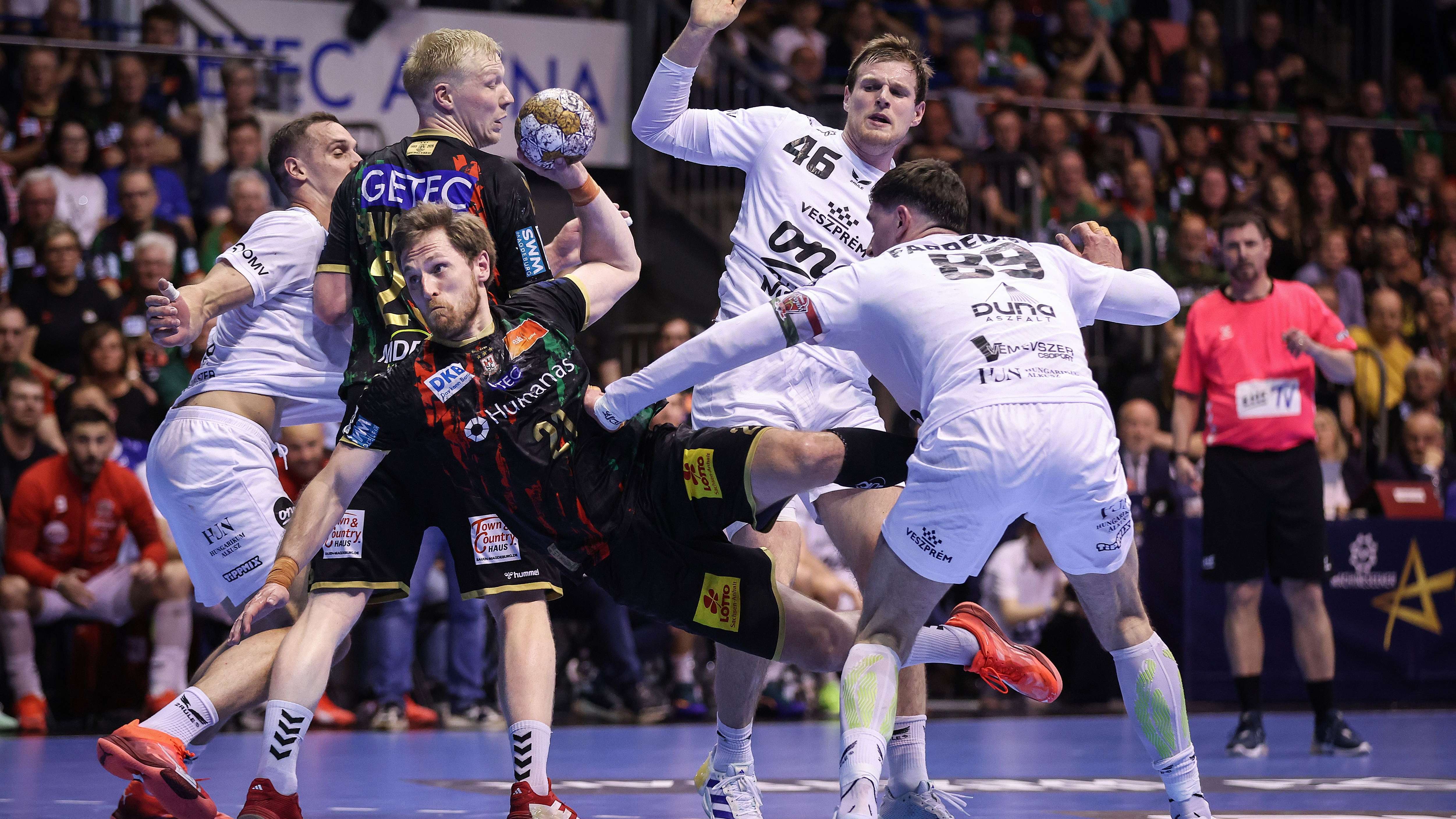SC Magdeburg v One Veszprem HC - EHF Champions League Quarter Final First Leg