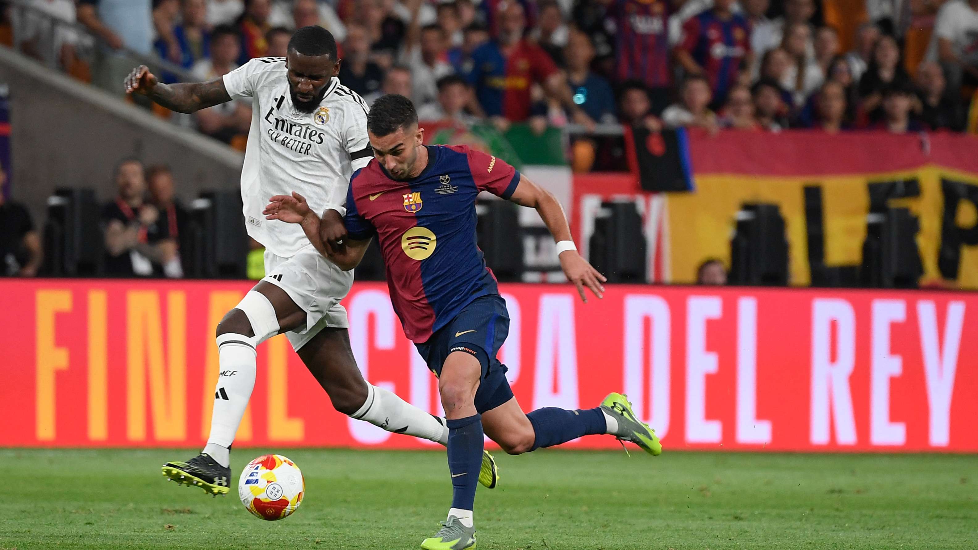FBL-ESP-CUP-BARCELONA-REAL MADRID