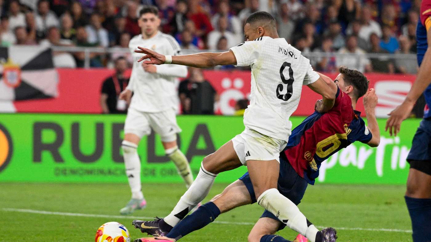 FBL-ESP-CUP-BARCELONA-REAL MADRID