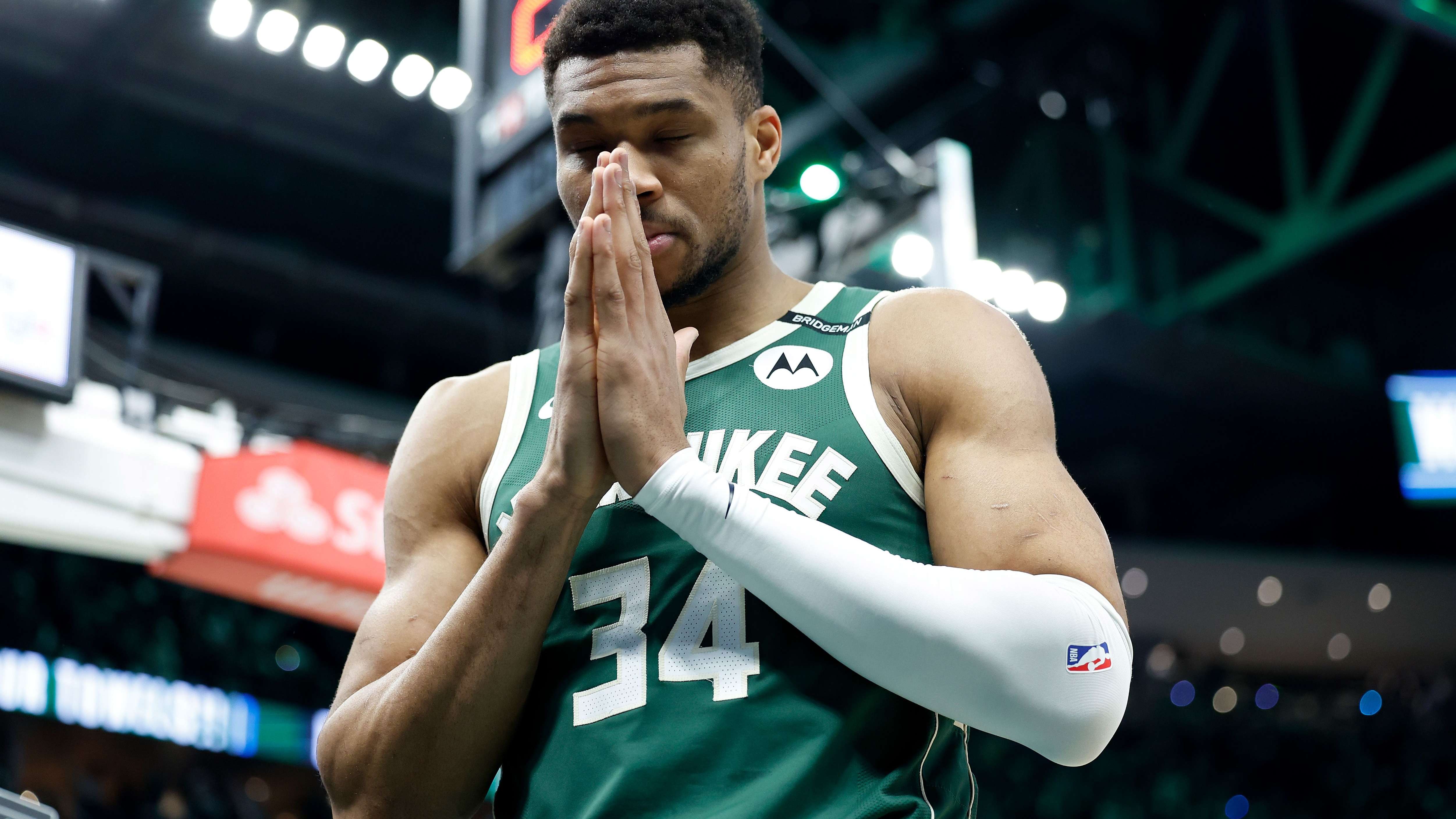 Indiana Pacers v Milwaukee Bucks - Game Three