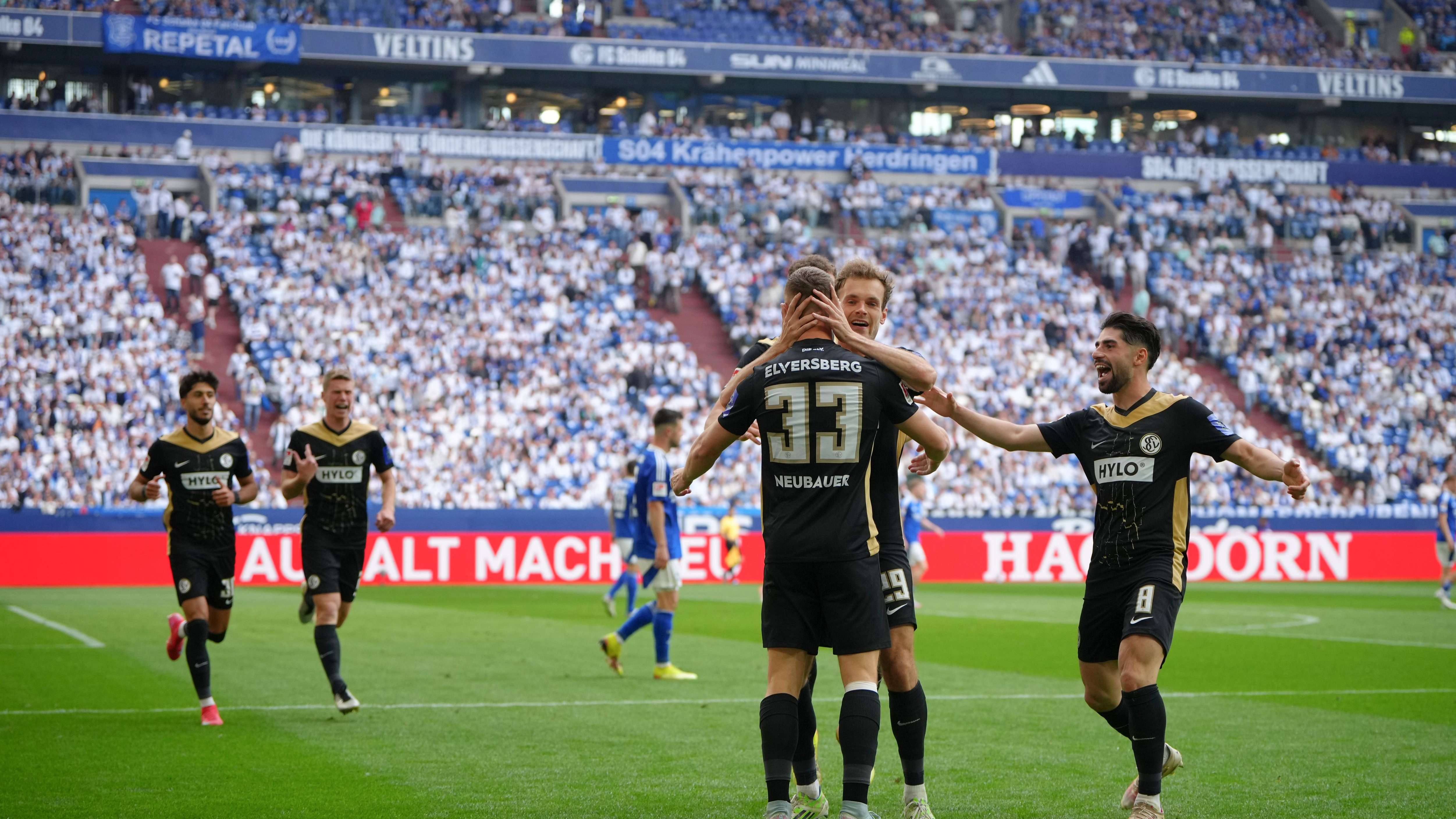 FC Schalke 04 v SV 07 Elversberg - Second Bundesliga