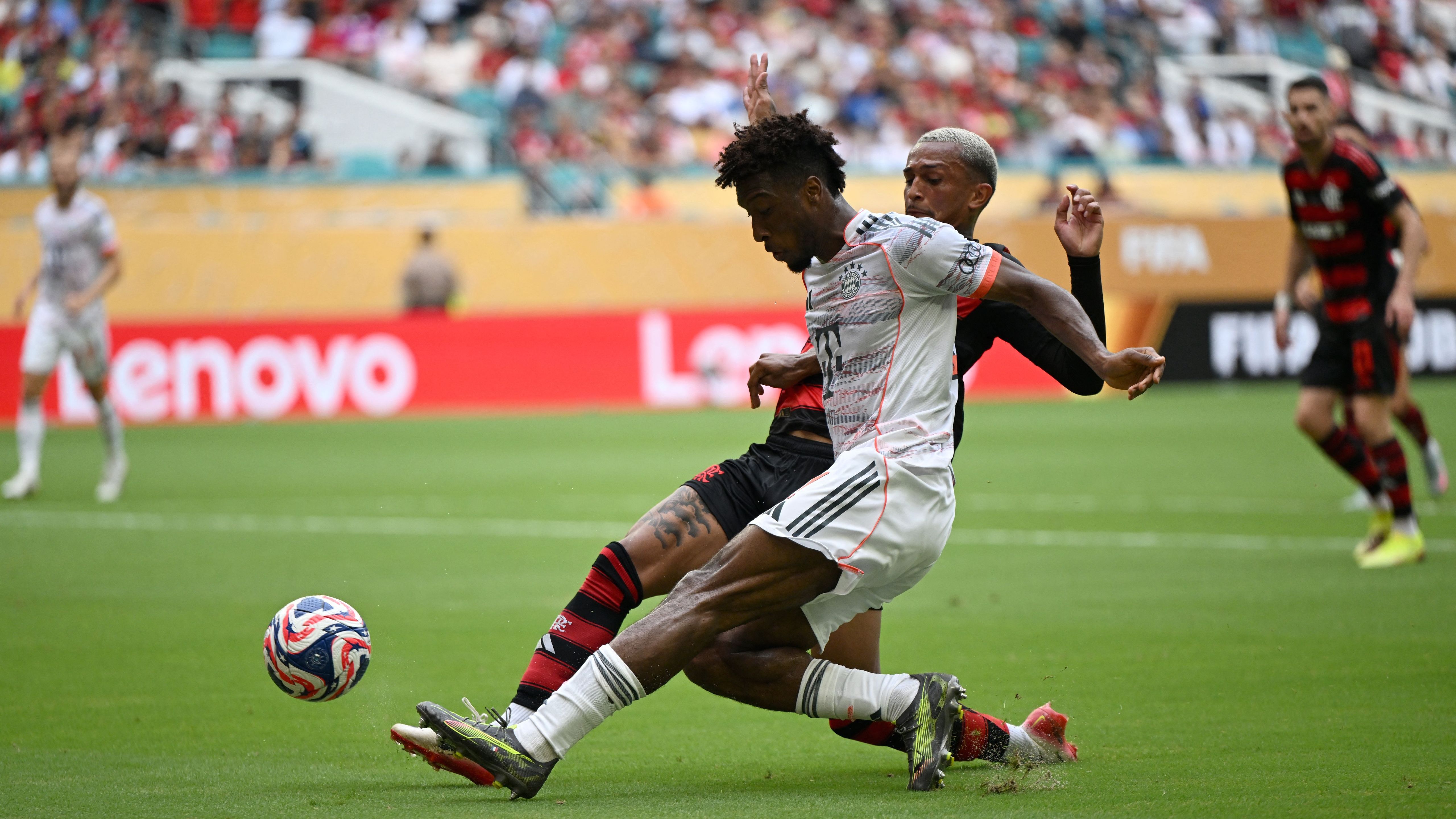 FC Bayern, News: Kingsley Coman muss gegen Flamengo mit Oberschenkelproblemen vom Platz