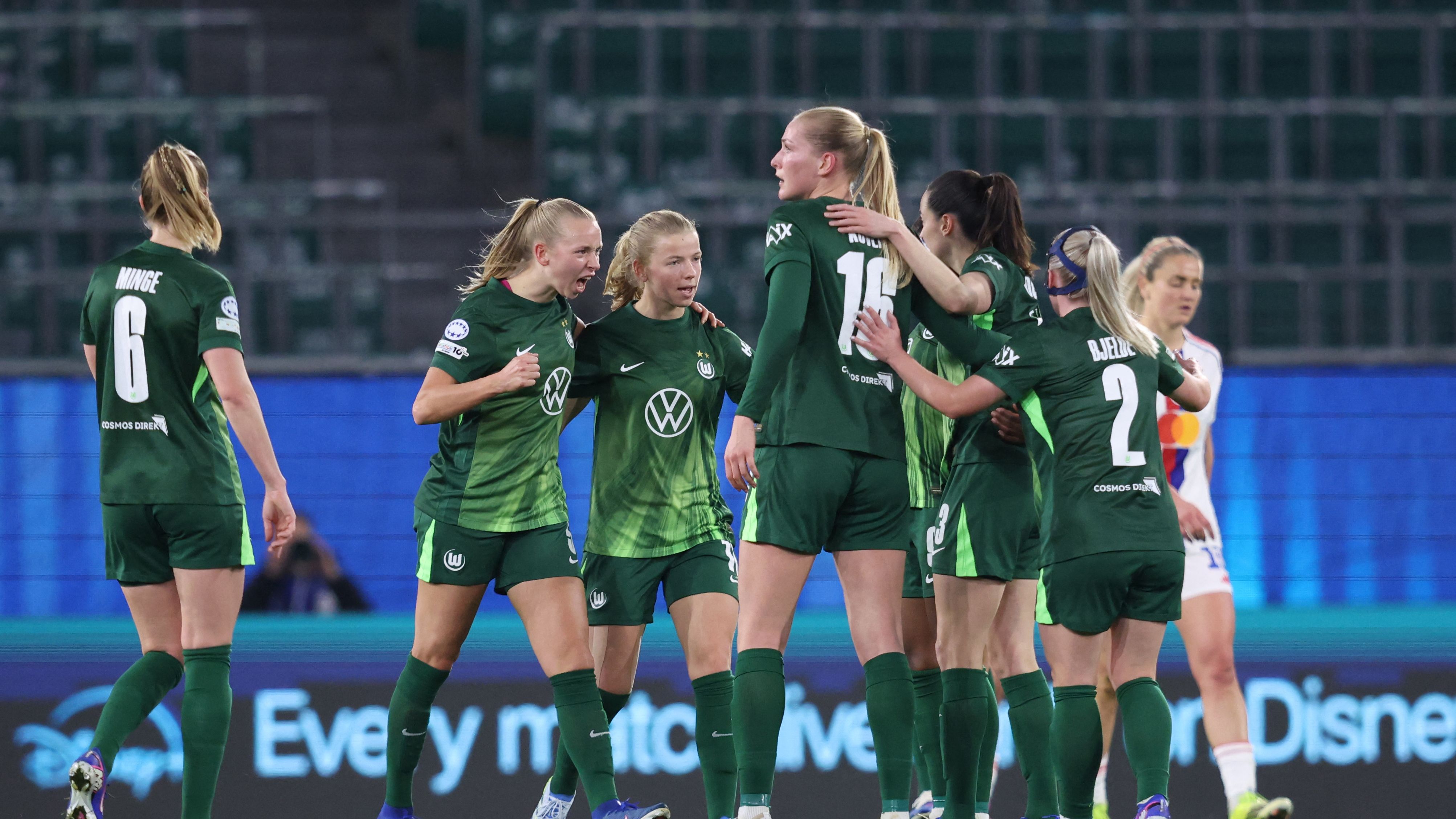 Olympique Lyon vs. VfL Wolfsburg heute live im Free-TV sehen: Wer zeigt / überträgt das Viertelfinal-Rückspiel der Frauen Champions League im TV und Livestream?