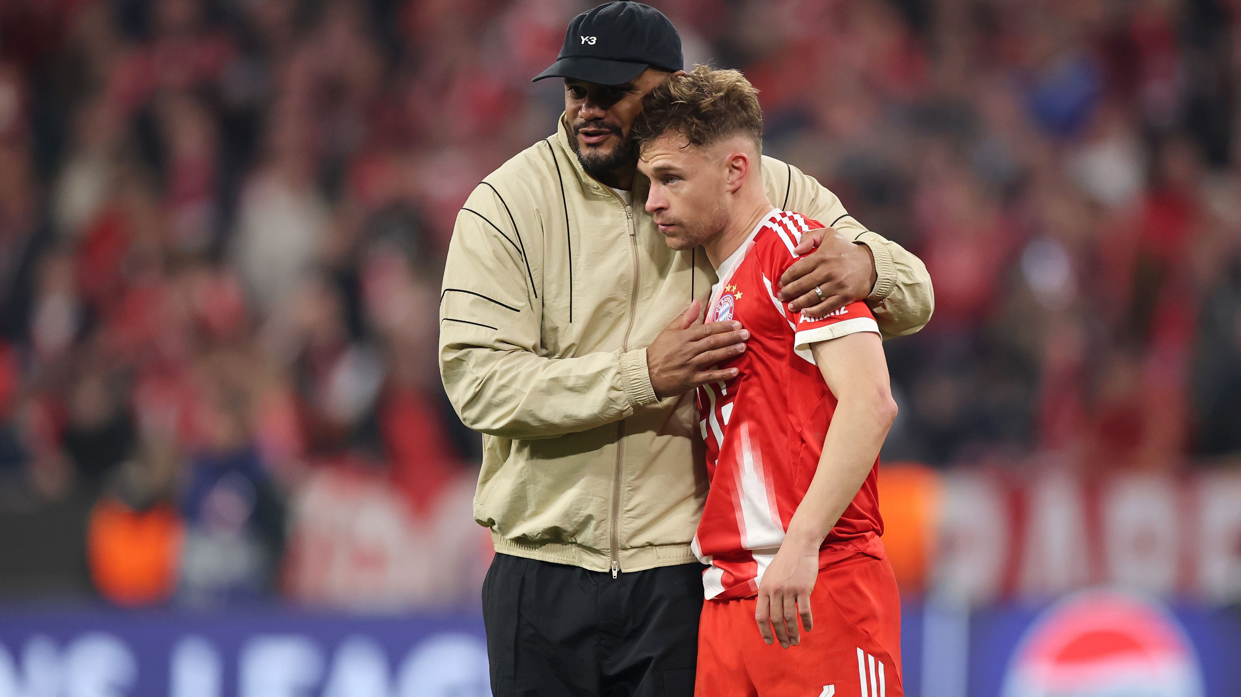 FC Bayern Munich players in action