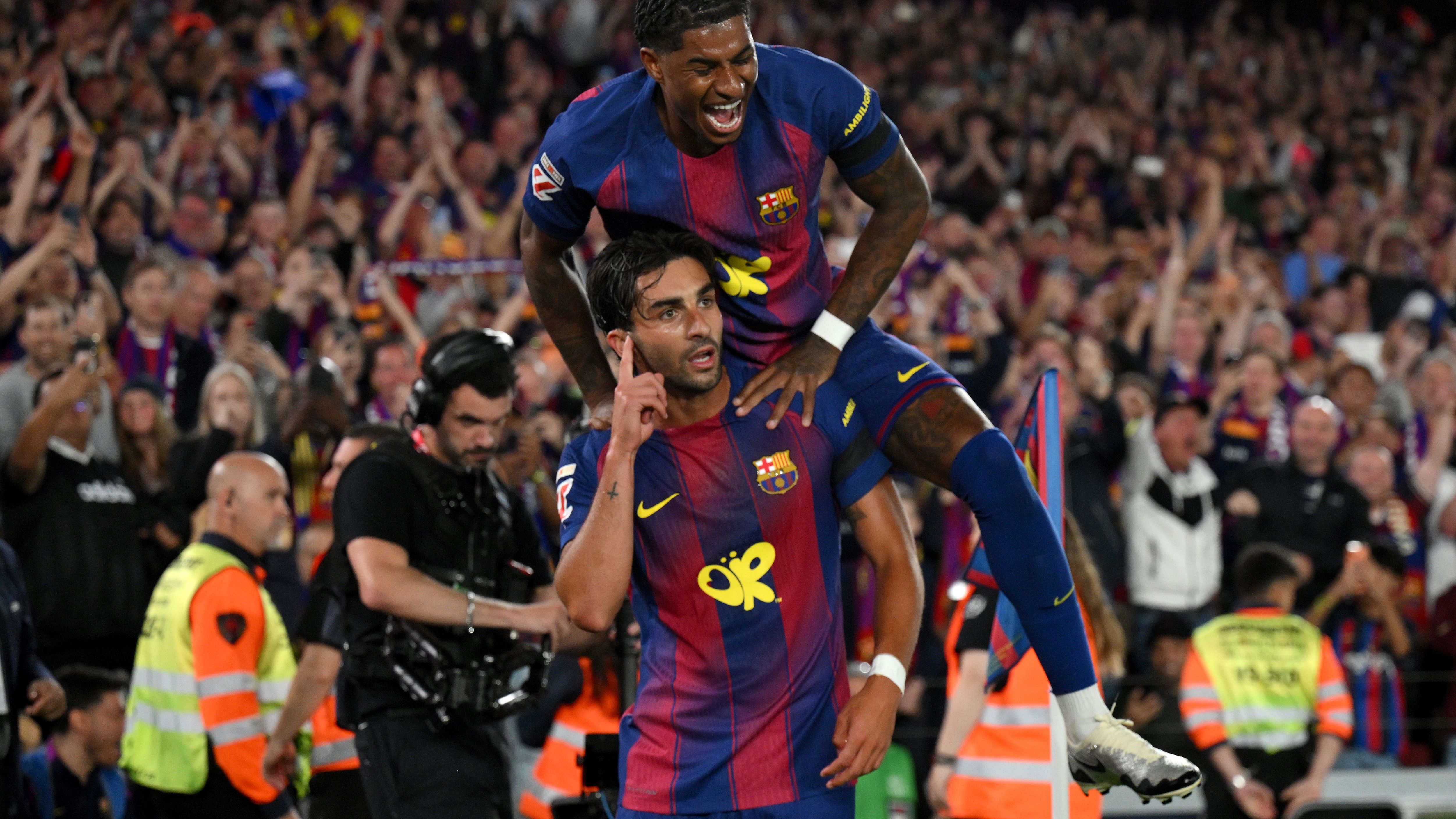 Hansi Flick & Co. wieder Campeones! FC Barcelona krönt sich im Clasico gegen Real Madrid zum überlegenen Meister