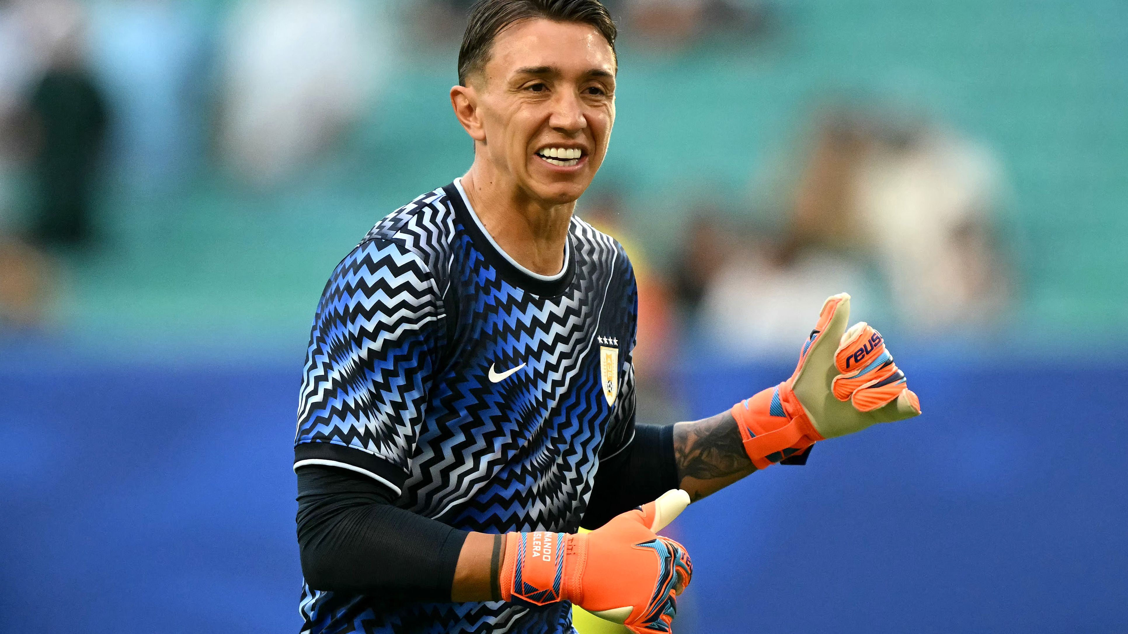 Trainer Marcelo Bielsa wechselt Fernando Muslera aus