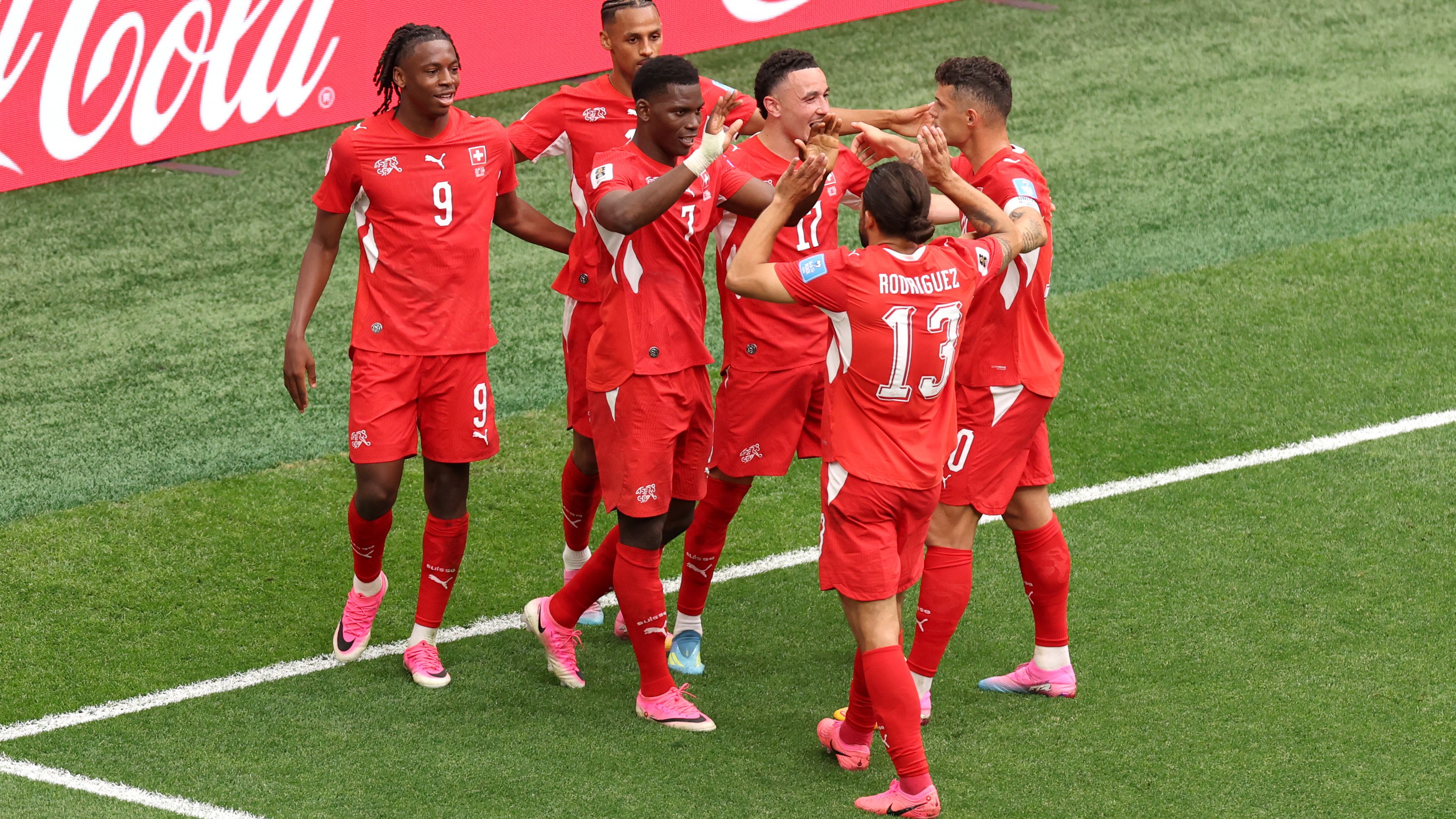 Johan Manzambi netzt auch als Startelfspieler für die Schweiz